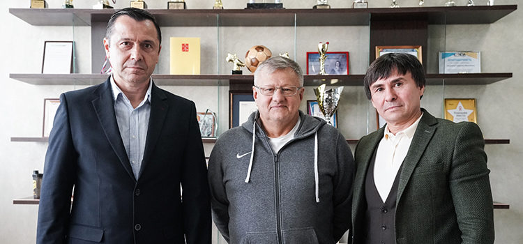«Кристалл» и СШОР №2 Невского района подписали соглашение о сотрудничестве