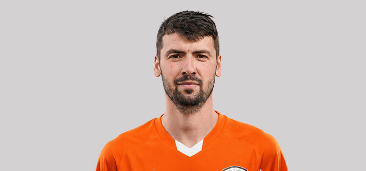 <strong class="sp-player-number">71</strong> Максим Герасимов