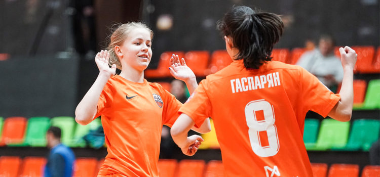 Обзор матча: «Кристалл» — «ОрёлГУ-КПРФ», Матч №1