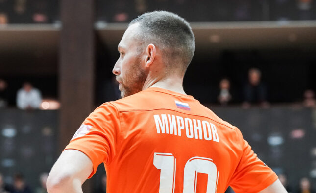 Александр Миронов покидает «Кристалл»